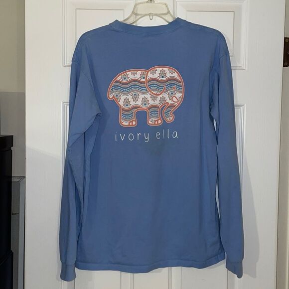 ✨Ivory Ella Blue Long Sleeve t-shirt - Picture 1 of 5